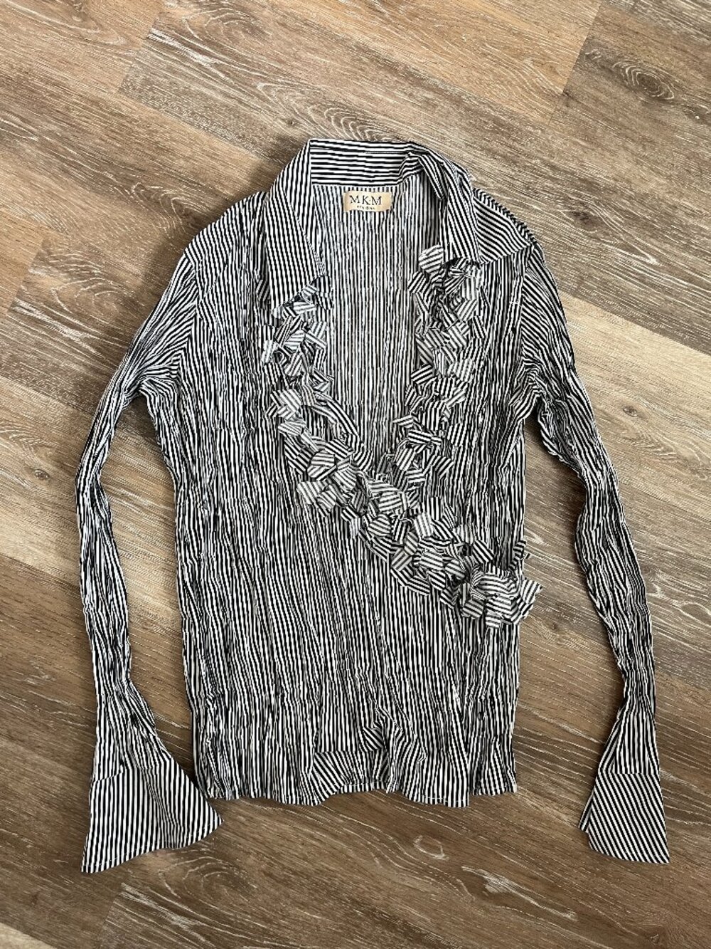 Avant Garde Vintage Thin Striped Ruffled Hearts Wrap Blouse Collared
